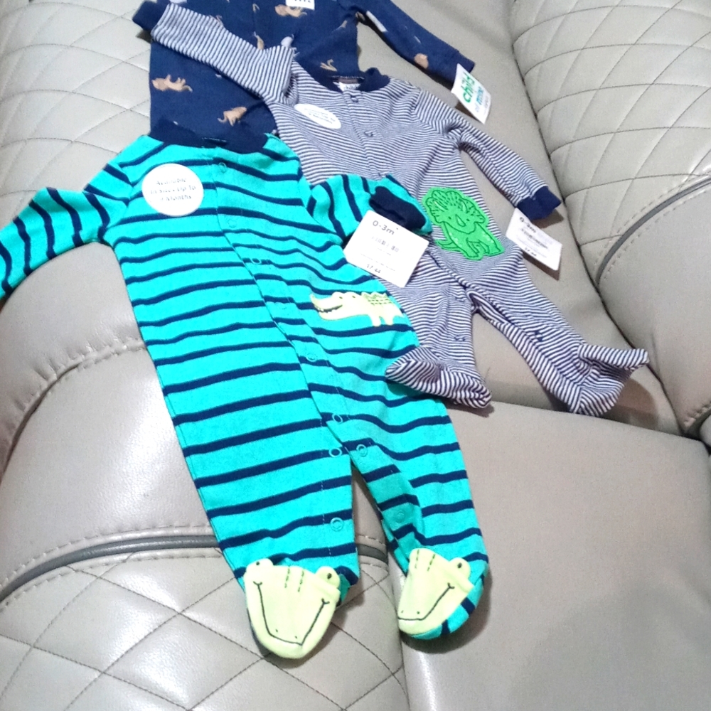 0-3 mth onesies.